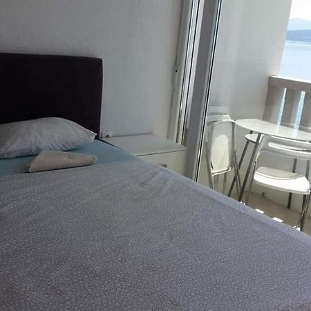 Bajo Apartmany Podgora Esterno foto